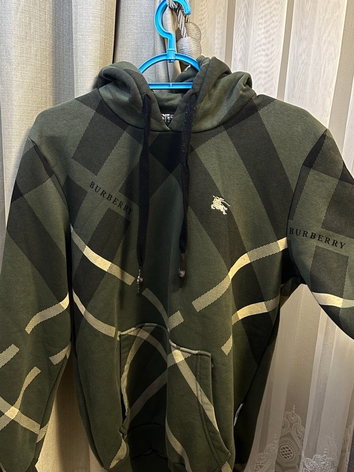 Burberry Erkek Yeşil Desenli Sweatshirt - Görsel 2