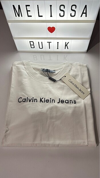 Calvin Klein Tişört