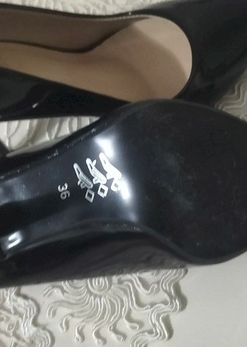 Bambi Siyah Topuklu Kadın Stiletto