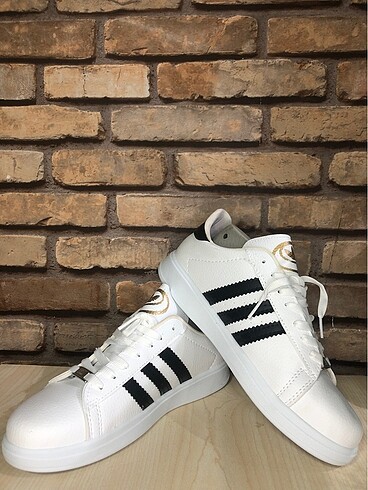 #Adidas #Campüs