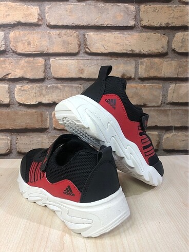 Adidas #Adidas #Cırtlı #Spor #Ayakkabı