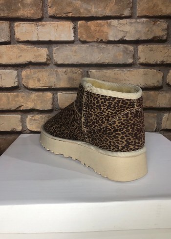 Kürklü Leopar Desenli Kahverengi Kadın Bot - Görsel 3