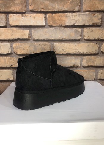 Siyah Süet Tabanlı Kadın Botu - Görsel 2