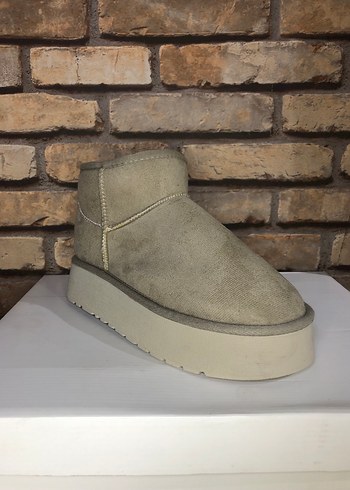 ugg 40