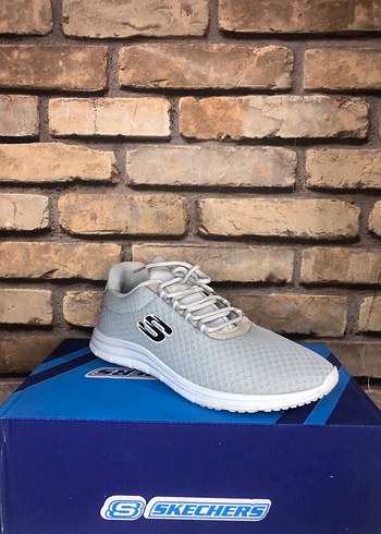 Skechers 40