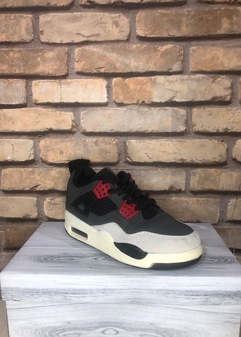 Nike Retro Siyah Kirmizi Sneaker