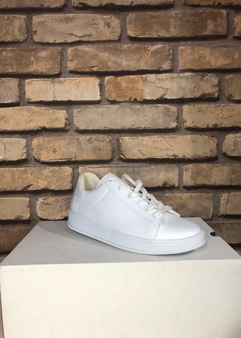 Diğer Minimal Beyaz Dusuk Bilekli Sneaker