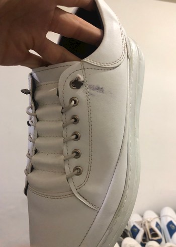 Diğer Minimal Beyaz Deri Sneaker