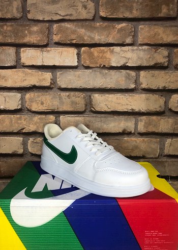 Nike Beyaz Yesil Swoosh Sneaker