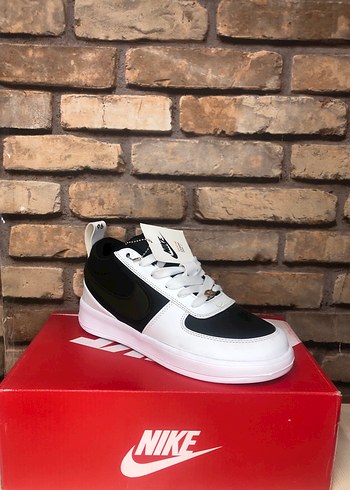 Nike Siyah Beyaz Dusuk Bilekli Sneaker