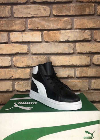 Puma Siyah Beyaz Deri Gorunumlu Sneaker