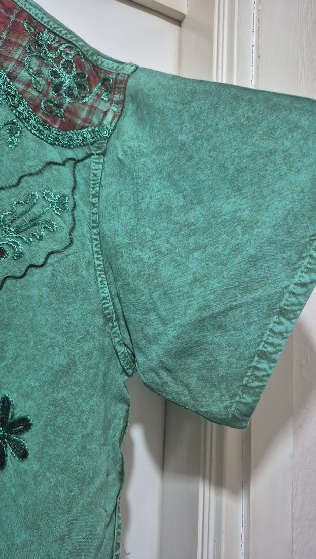 Nakışlı Dantel Detaylı Yeşil Bohem Bluz - Görsel 5