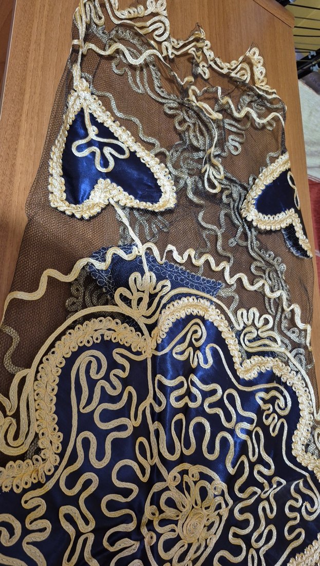 İşlemeli Lacivert Örtü - Görsel 5