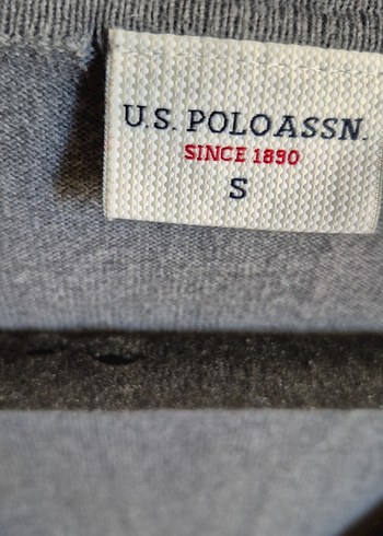 U.S. Polo Assn. Gri Düğmeli V Yaka Erkek Hırka - Görsel 2