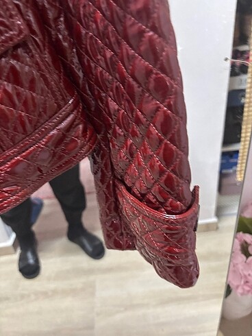 40 Beden Burberry parlak deri mont - çok iyi