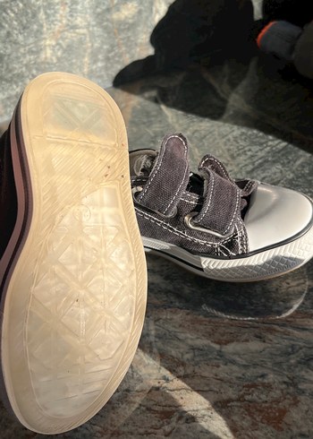 26 Beden Converse modeli erkek çocuk ayakkabısı