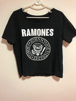 Ramones tshirt 