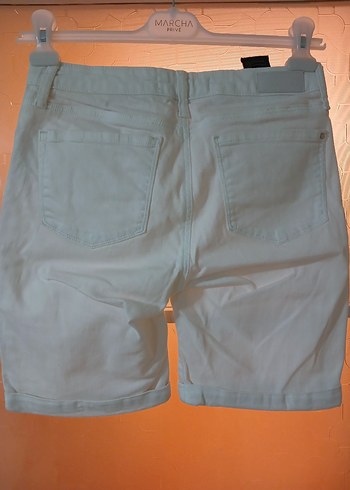 Gri Kadın Denim Kemerli Bermuda Şort - Görsel 2