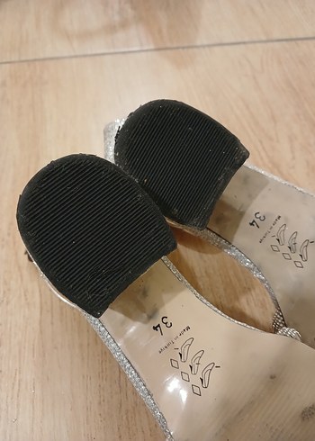 Bej Yılan Desenli Tokalı Topuklu Kadın Ayakkabı - Görsel 4