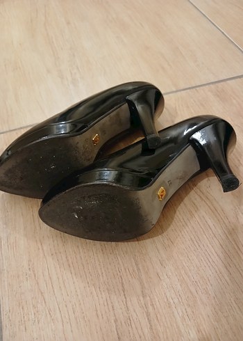 Parlak Siyah Rugan Stiletto Topuklu Kadın Ayakkabı - Görsel 5