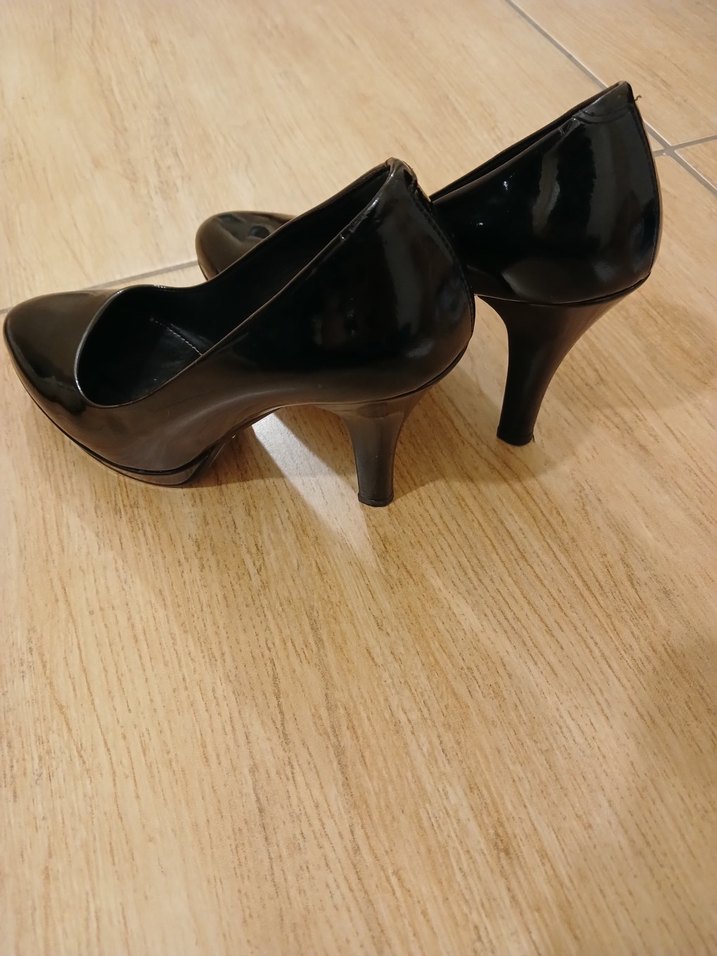 Parlak Siyah Rugan Stiletto Topuklu Kadın Ayakkabı - Görsel 4