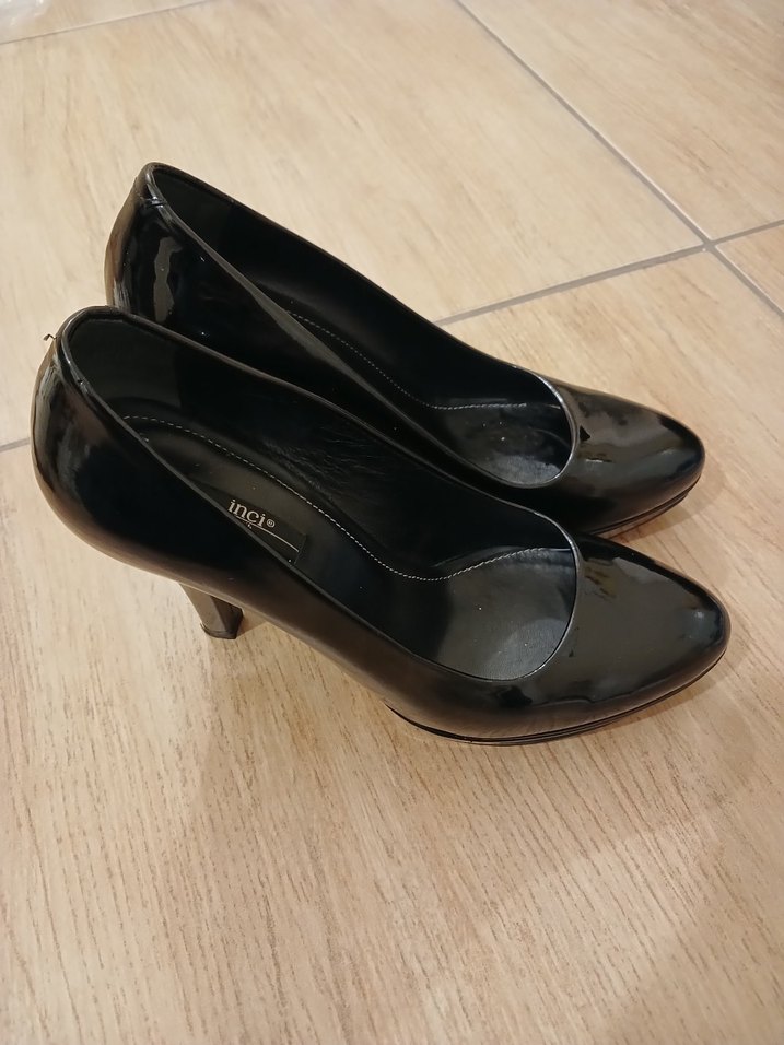 Parlak Siyah Rugan Stiletto Topuklu Kadın Ayakkabı - Görsel 2