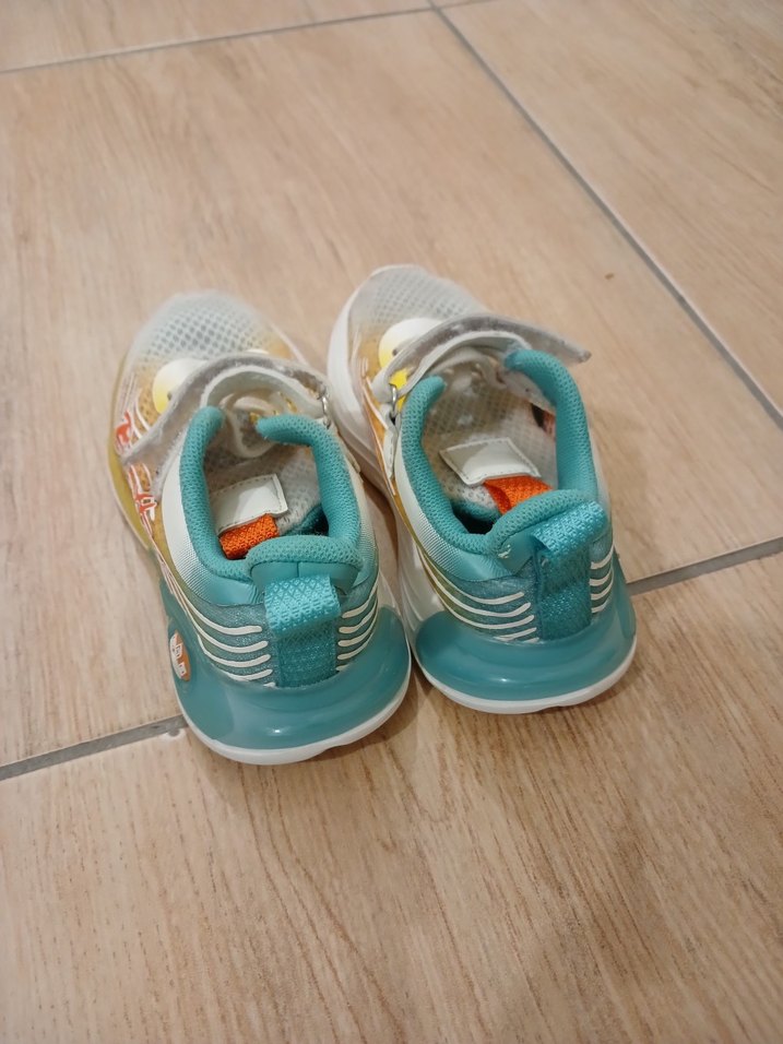 Kız Çocuk Çok Renkli Bağcıklı Spor Ayakkabı - Görsel 3