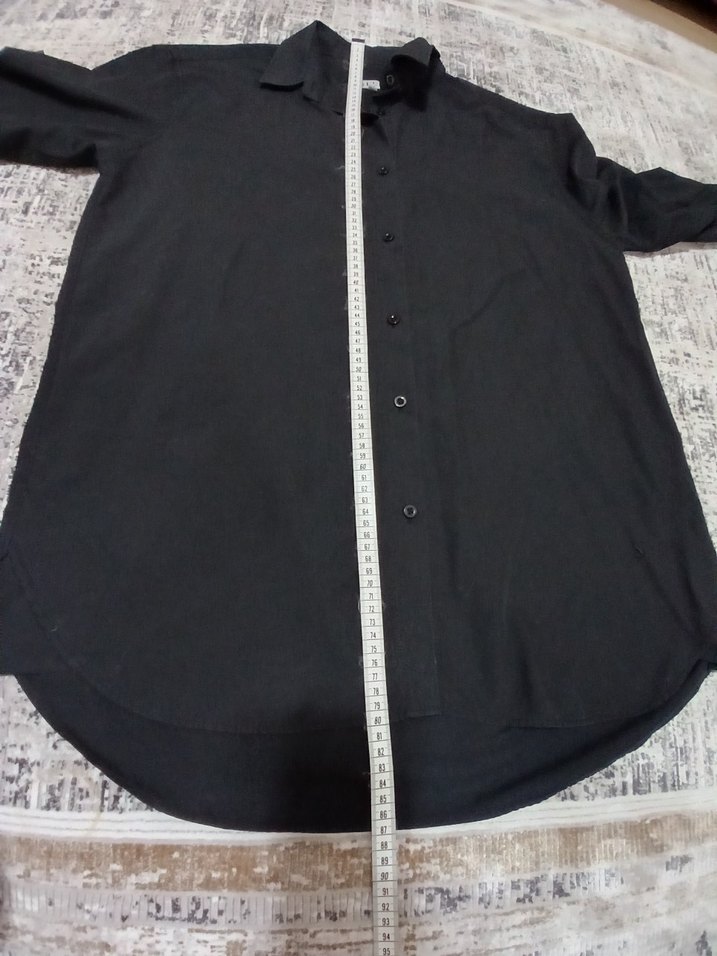 Siyah Düğmeli Uzun Kollu Keten Gömlek - Görsel 3