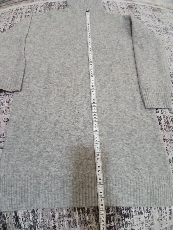 Gri Boğazlı Kadın Triko Kazak - Görsel 3