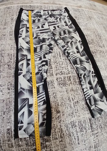 Kadın Gri Baskılı Spor Tayt - Görsel 3