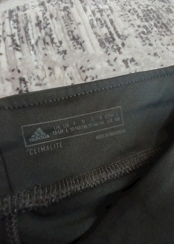 Adidas Siyah Baskılı Spor Tayt - Görsel 5