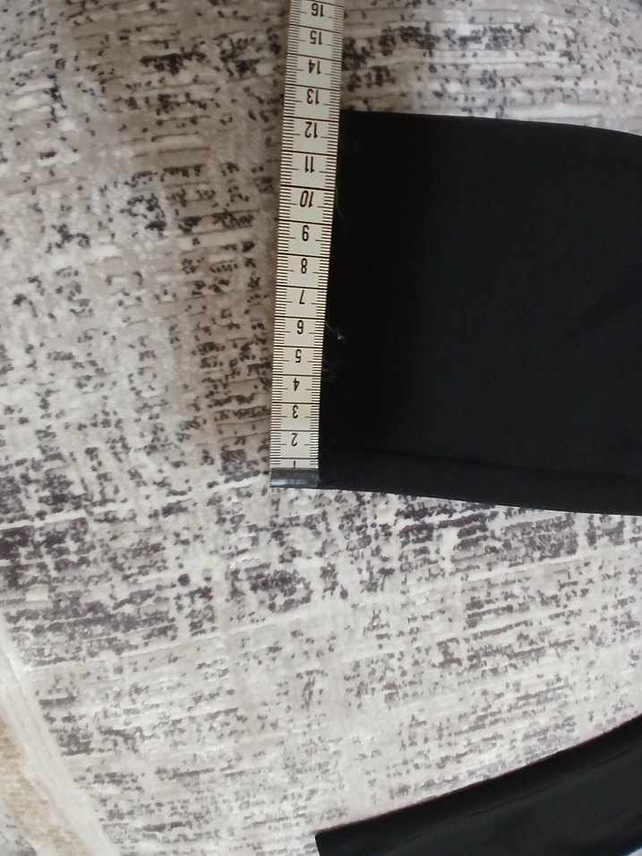 Siyah Esnek Midi Kadın Tayt - Görsel 4