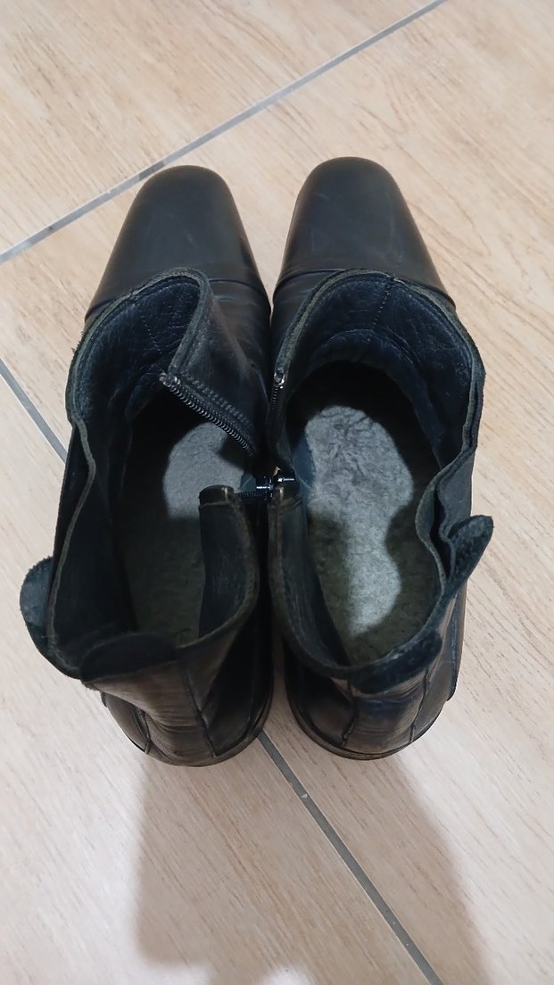 Klasik Siyah Deri Biker Bot - Görsel 3