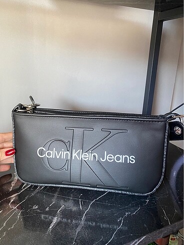 Calvin model çanta ?