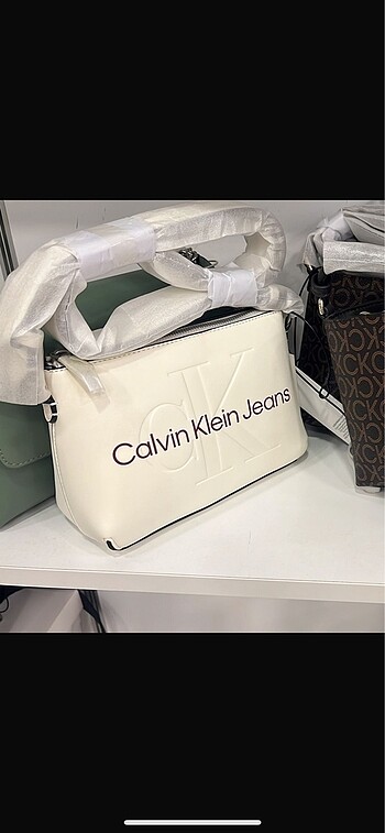 CALVİN KLEİN ORİJİNAL KREM ÇANTA