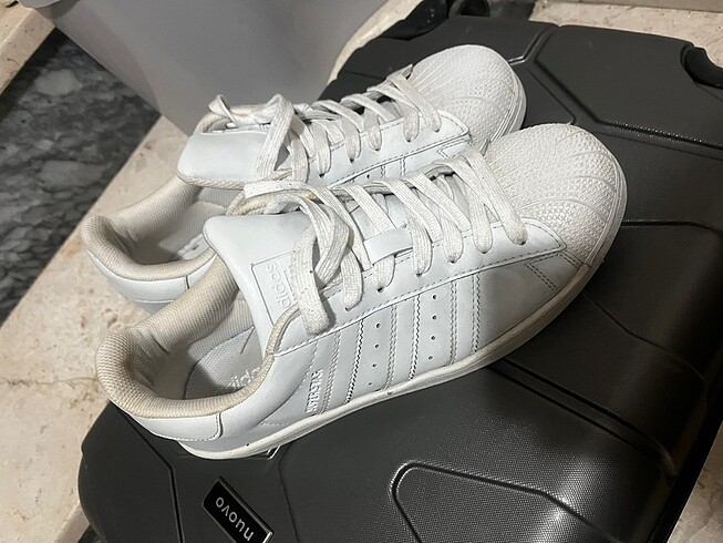 Adidas süperstar