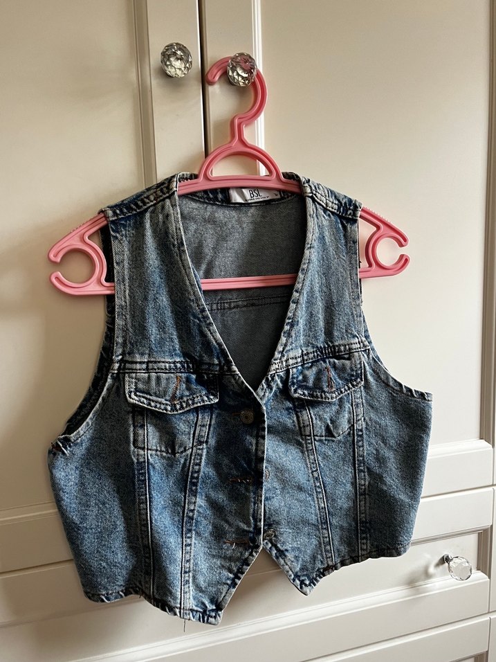 Kadın Kolsuz Denim Yelek BSL MARKADIR M DIR BEDENİ Bİ KERE GİYDİ - Görsel 2