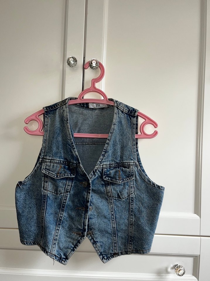 Kadın Kolsuz Denim Yelek BSL MARKADIR M DIR BEDENİ Bİ KERE GİYDİ - Görsel 4