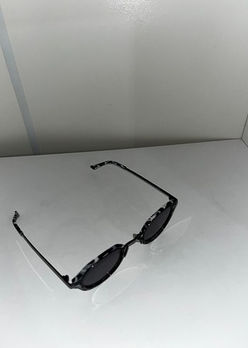 Şeffaf Gri Parisli Kadın Gözlüğü - Görsel 4