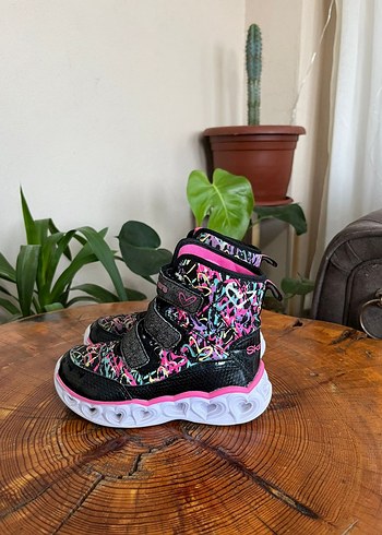 27 Beden skechers Kız Çocuk Renkli Bağcıksız Bot