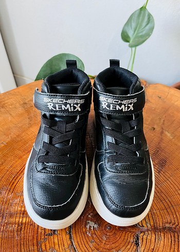 30 Beden Skechers Erkek Çocuk Siyah Günlük Spor Ayakkabı