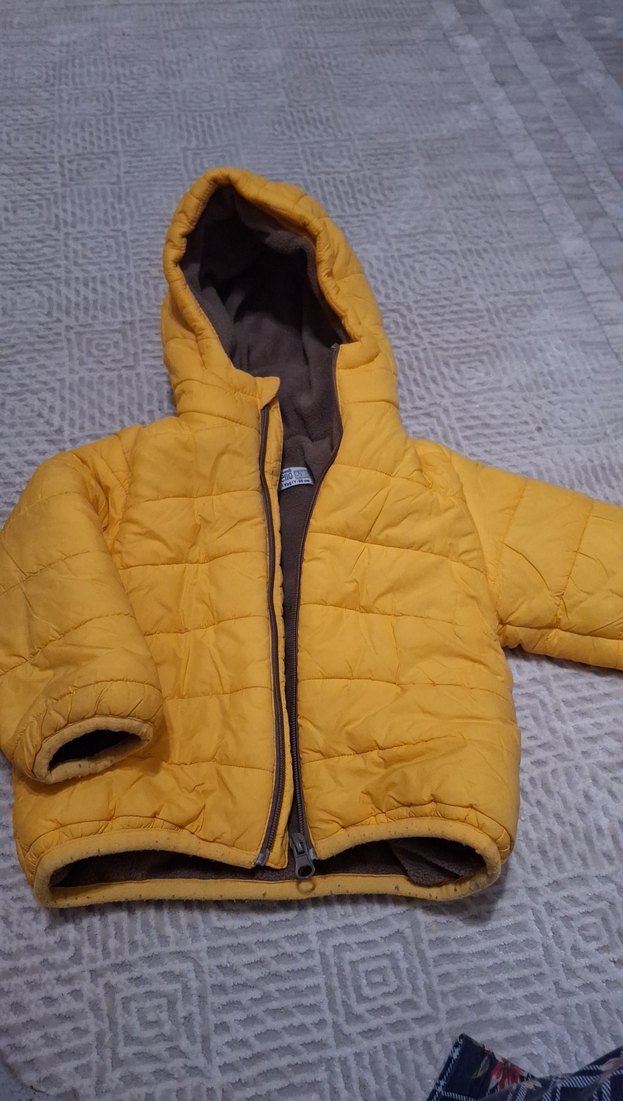 Kapüşonlu Sarı Erkek Çocuk Mont - Görsel 2