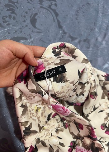 Çiçek Desenli V Yaka Midi Elbise - Görsel 5