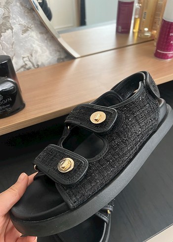 Tokalı Siyah Desenli Kadın Platform Sandalet - Görsel 3