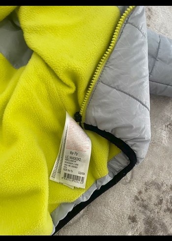 Kapüşonlu Gri Erkek Çocuk Mont - Görsel 3