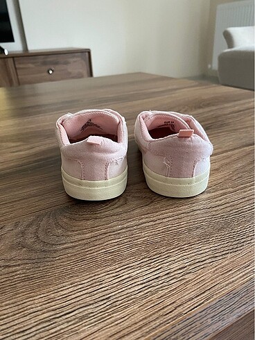 24 Beden H & M marka çocuk ayakkabı