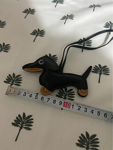 Beden Siyah köpek charm