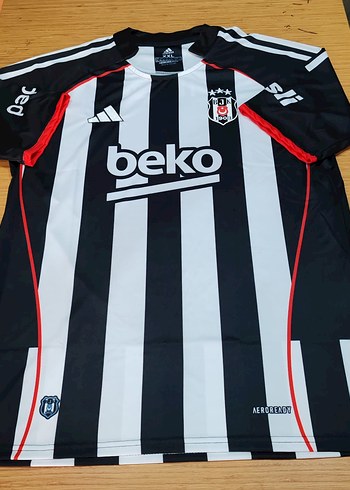Beşiktaş Siyah Beyaz Erkek çubuklu yeni sezon