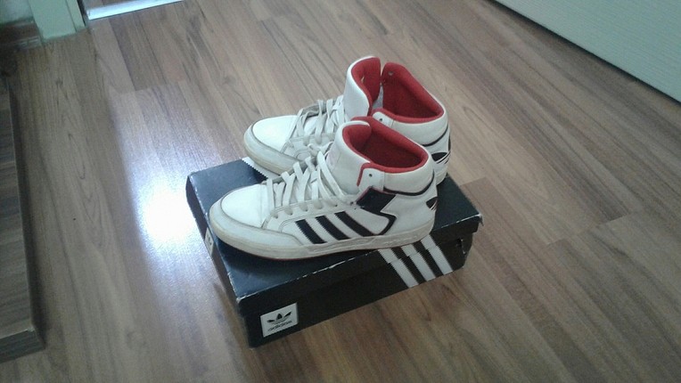 adidas yarı basketbol ayakkabısı 