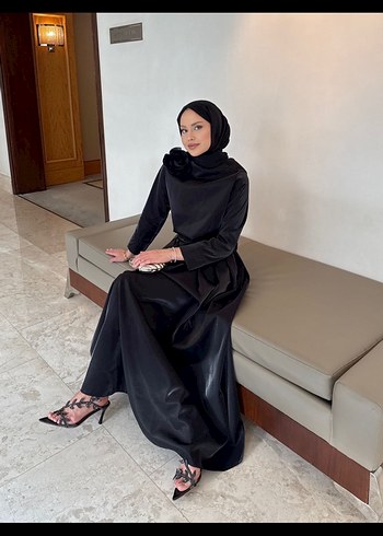 Tesettür etekli abiye  takım  - Görsel 4